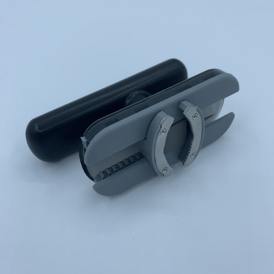 Multifunctional bottle can and jar opener kitchen gadget